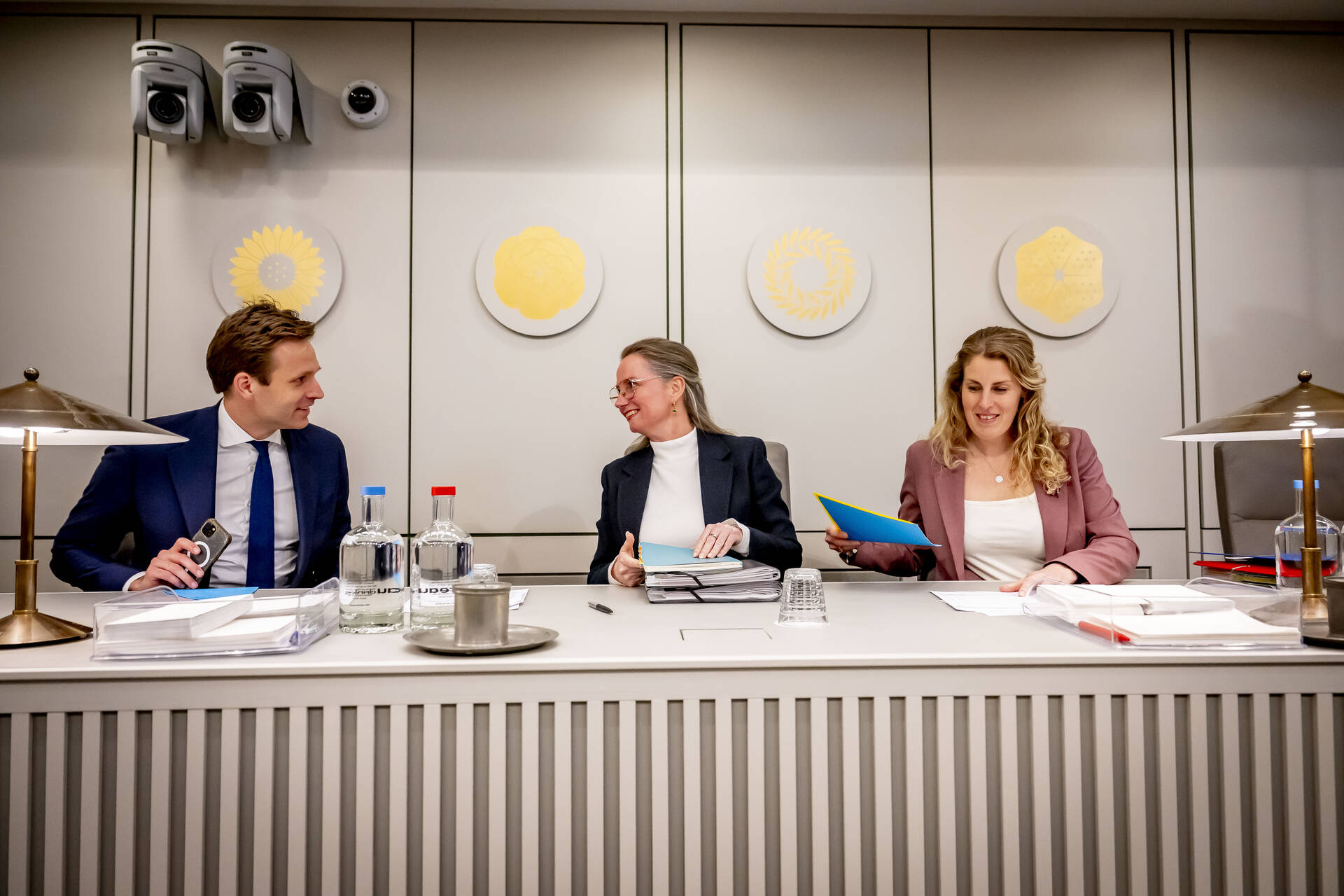 De bewindspersonen van VWS: Karremans, Agema en Maeijer (van links naar rechts)