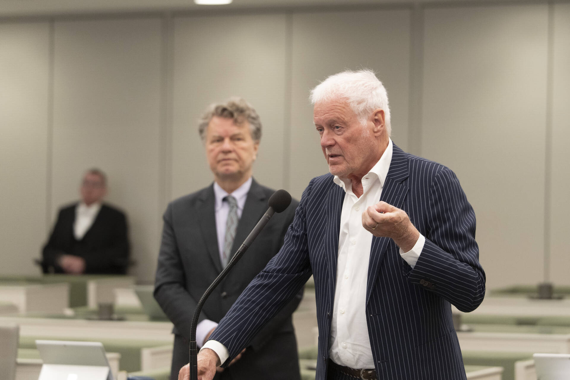 Senator Nicolaï (PvdD) bij de interruptiemicrofoon