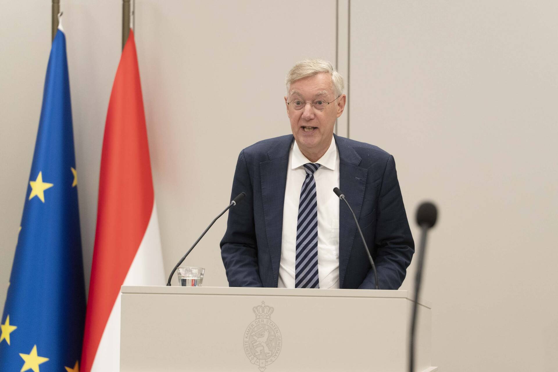 Senator De Vries (SGP)