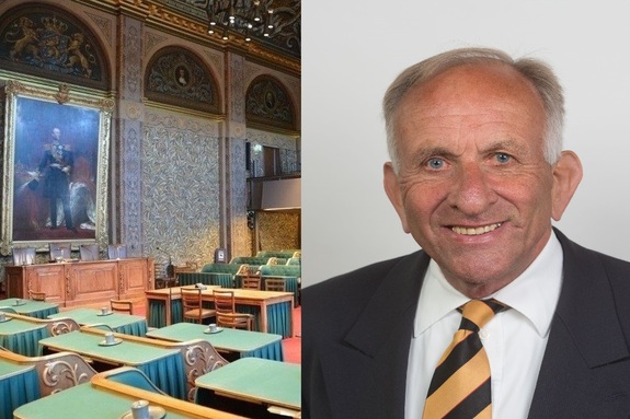 Oud-senator Schouwenaar (VVD) overleden